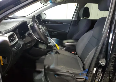 2016 Kia Sorento Lx z USA, uszkodzony, nr VIN 5XYPGDA39GG039166